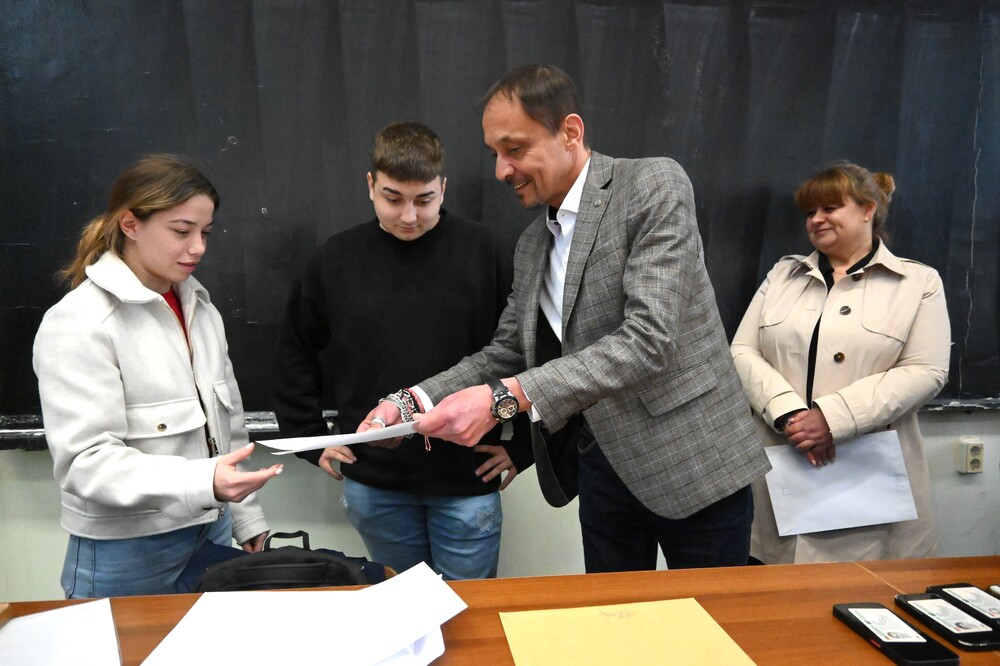 Техническият университет - София успешно проведе първия предварителен кандидатстудентски изпит по математика