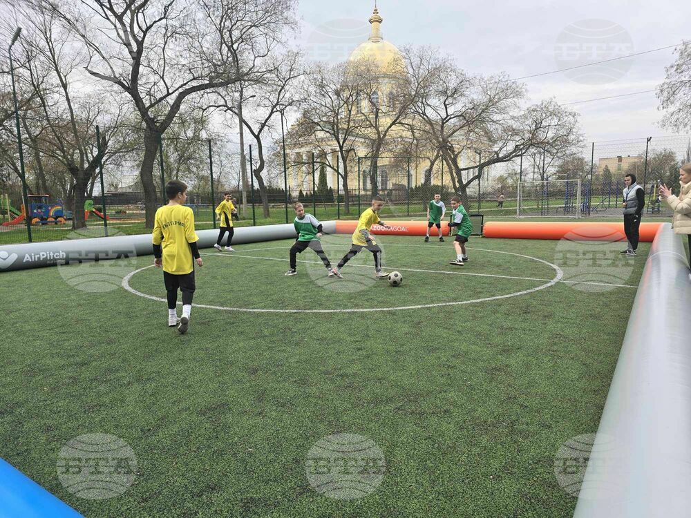 Bolhrad High School Gets Mobile Mini Football Pitch