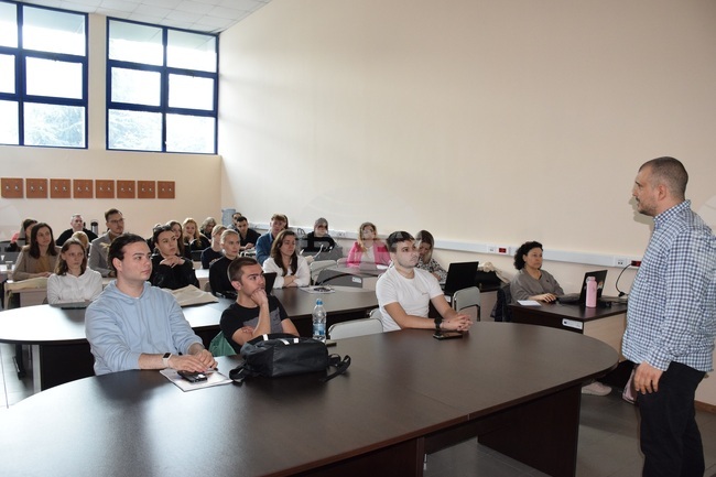 Студенти от Русенския университет ще разработват социални проекти със свои колеги от Полша, Литва, Латвия, Румъния и Сърбия