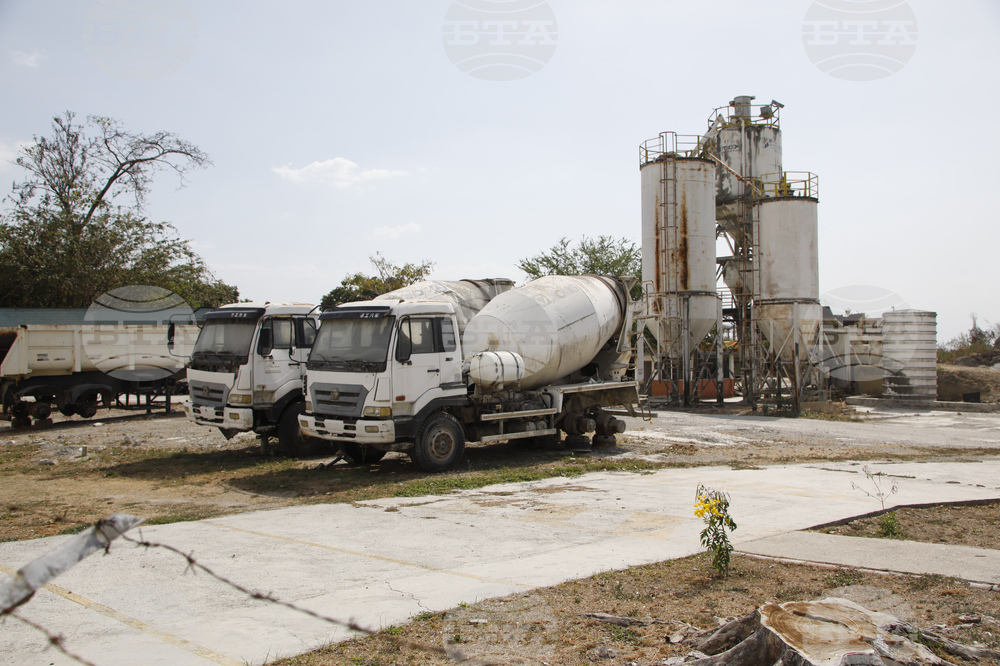 Печалбата на „Холсим“ е спаднала значително заради продажбата на бизнеса в Нигерия и силния франк