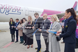 Варна - летище - първи полет от Абу Даби