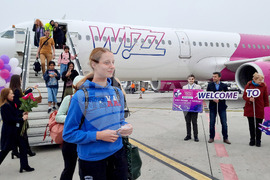 Варна - летище - първи полет от Абу Даби