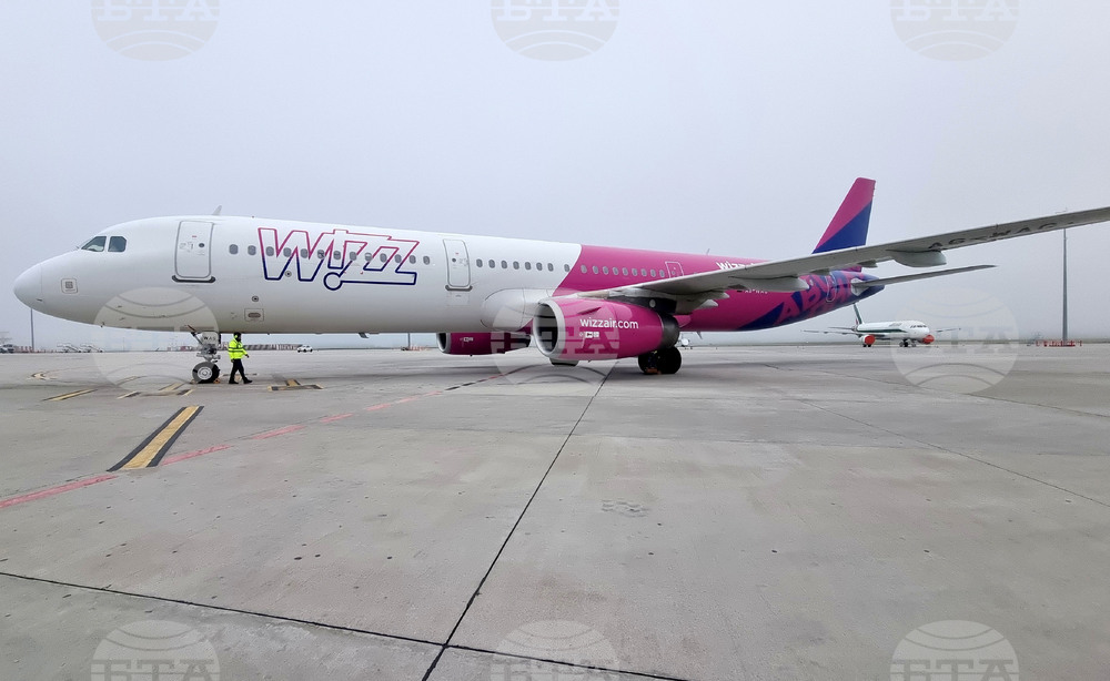 Варна - летище - първи полет от Абу Даби