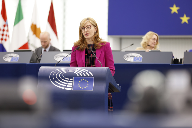 Bulgaria's European Commissioner Zaharieva: Corruption Costs EU 6% of GDP Every Year