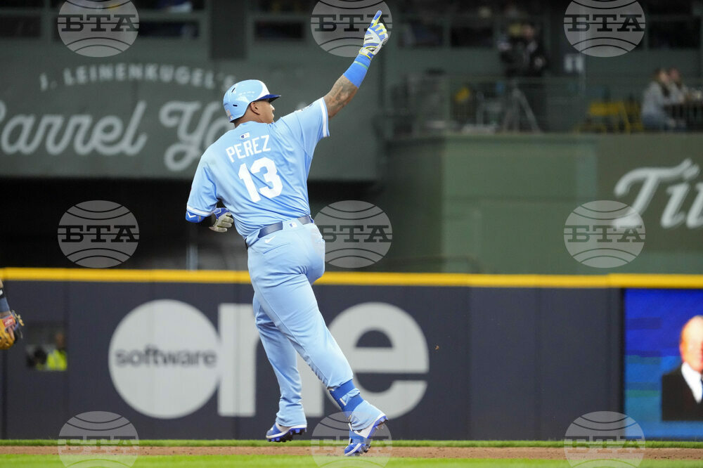 Royals Brewers Baseball