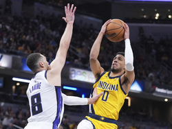 Kings Pacers Basketball
