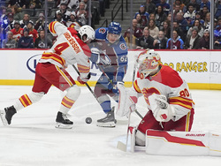 Flames Avalanche Hockey