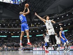 Nets Mavericks Basketball