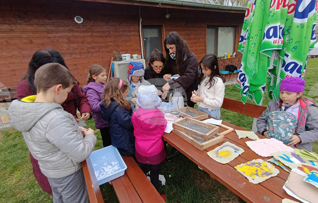 Започна третото издание на детската еко академия в казанлъшкото село Средногорово