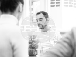 В Младежкия театър репетират „Горчиво“, премиерата е на 14 април, снимка – МлВ Младежкия театър репетират „Горчиво“, премиерата е на 14 април, снимка – Младежки театър/ Гергана Дамяноваадежки театър/ Гергана Дамянова