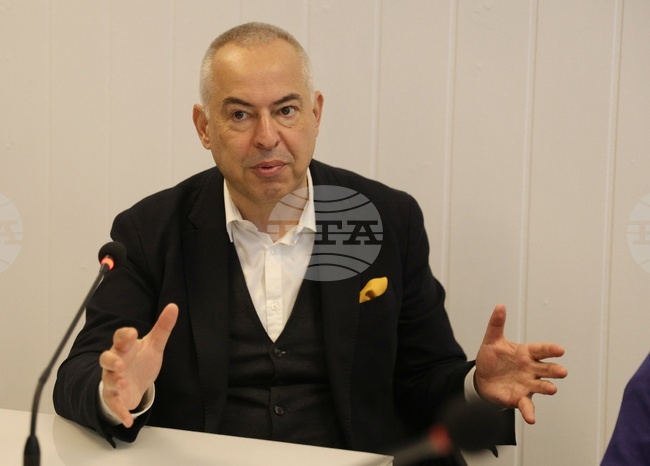 BTA's Europe on Balkans Cohesion Skills Conference Refutes Cliché about Bulgarians and Romanians, Says Journalist Boyko Vassilev