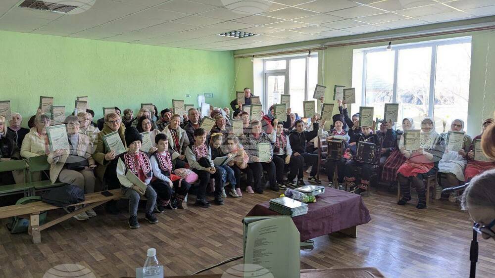 Сборник с български народни песни беше представен в село Табаки в Украйна