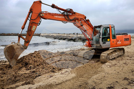 Варна - Нефтен разлив - почистване