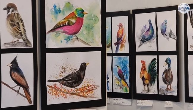 С изложба на 150 рисувани птици в Кърджали се отбелязва Международния ден на птиците 1 април