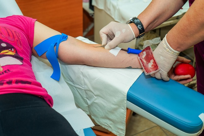 Филиал Шумен към Медицинския университет – Варна започна традиционната си доброволна кръводарителска кампания