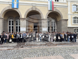 Общо 69 ученици от 29 училища от 16 града участваха в националния кръг на ученическата олимпиада по философия. Снимка: МОН