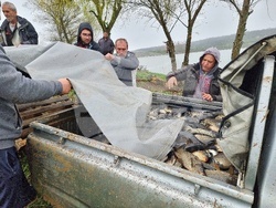 Село Вирове - язовир Долна вода - зарибяване