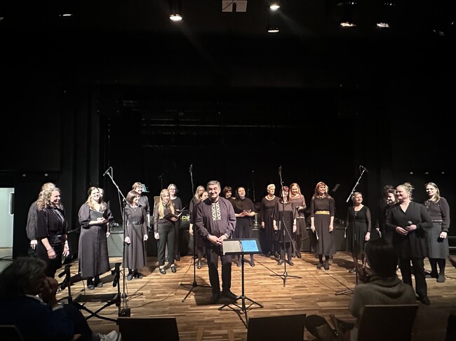 Шведският женски хор „Перуника”, изпълняващ български народни песни, и група „Orientexpressen” изнесоха концерт в Стокхолм