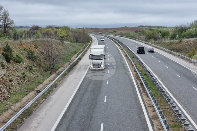 През изминалото денонощие в страната са станали 17 тежки катастрофи, има един загинал