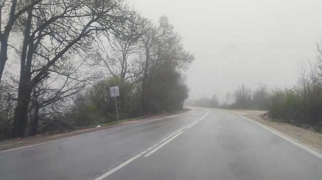 Движението по път I-3 в района на село Телиш утре ще бъде пренасочвано през обходен маршрут заради протест