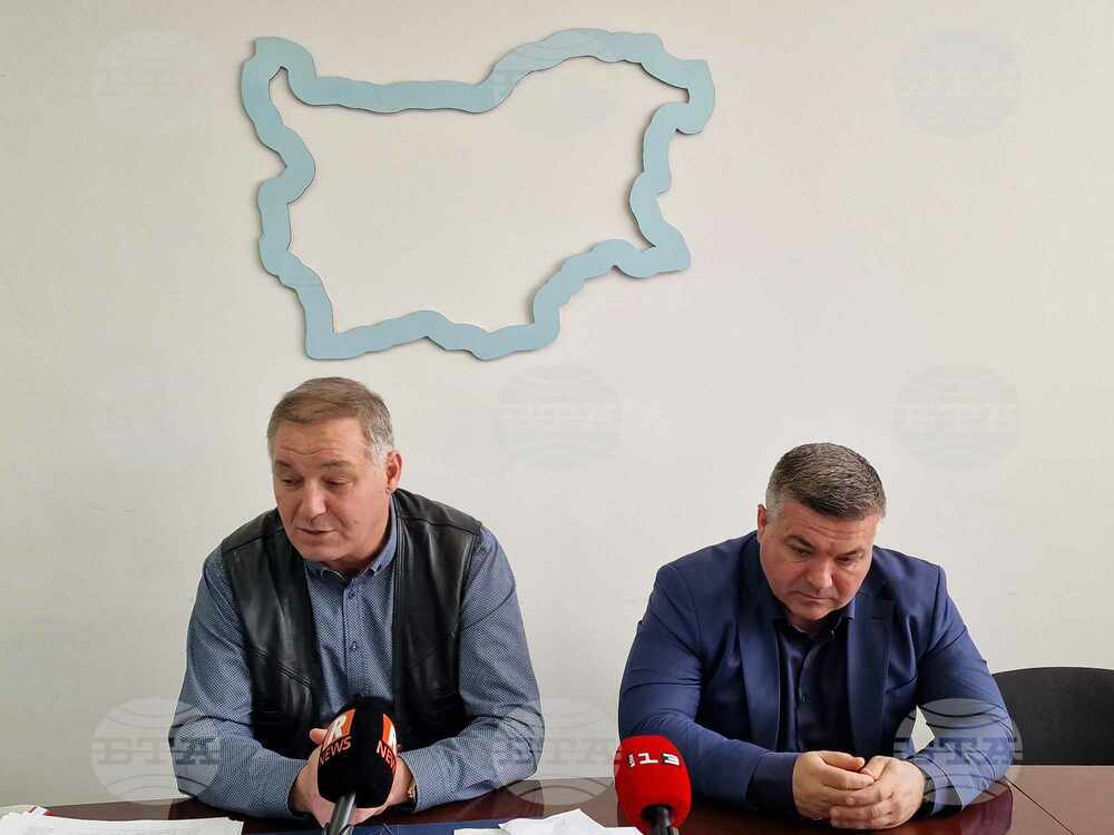 Предвижда се жп прелезът по пътя Разград-Самуил да бъде ремонтиран, заяви депутатът от Разградски избирателен район Гюнай Хюсмен