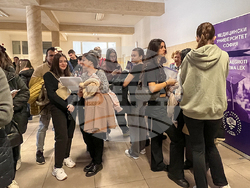 Над 300 кандидат-студенти посетиха Деня на отворените врати в Медицинския университет в София. Снимка: МУ-София