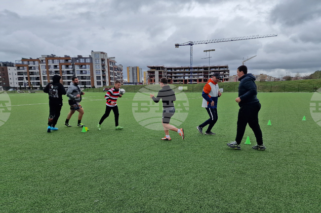 Перник - ръгби - първа тренировка за юноши