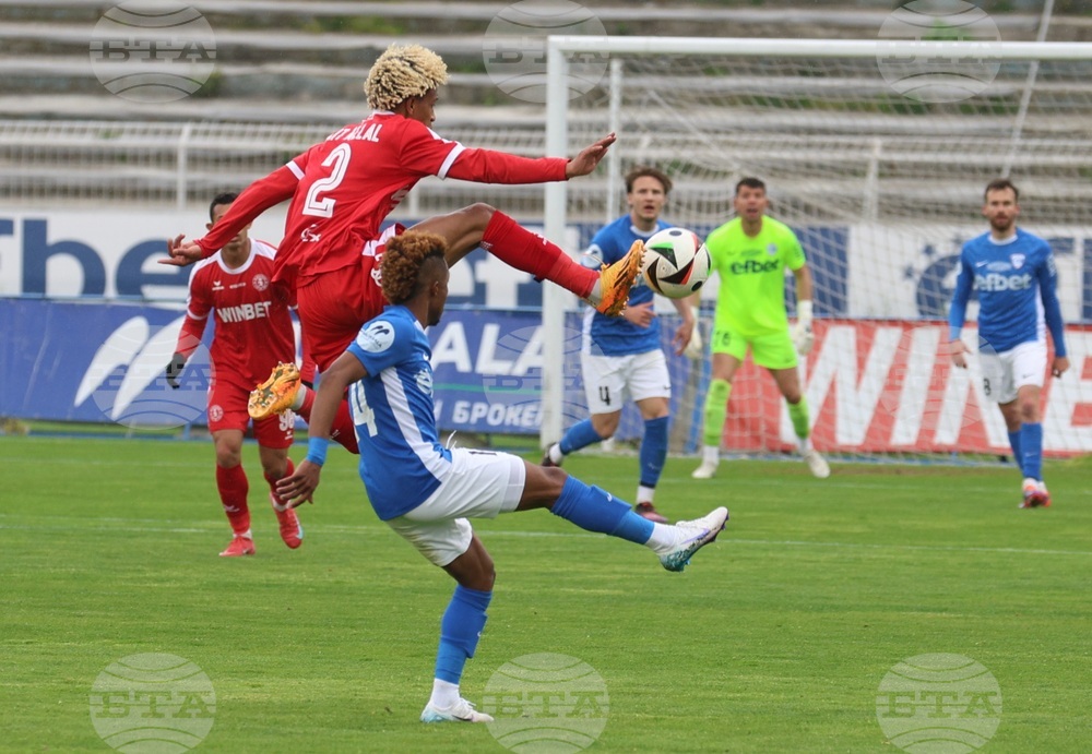 Варна - футбол - „Спартак 1918“ - „Ботев“ (Враца)