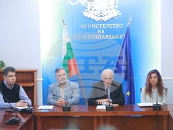 Министерство на здравеопазването - депониране на болнични отпадъци - брифинг