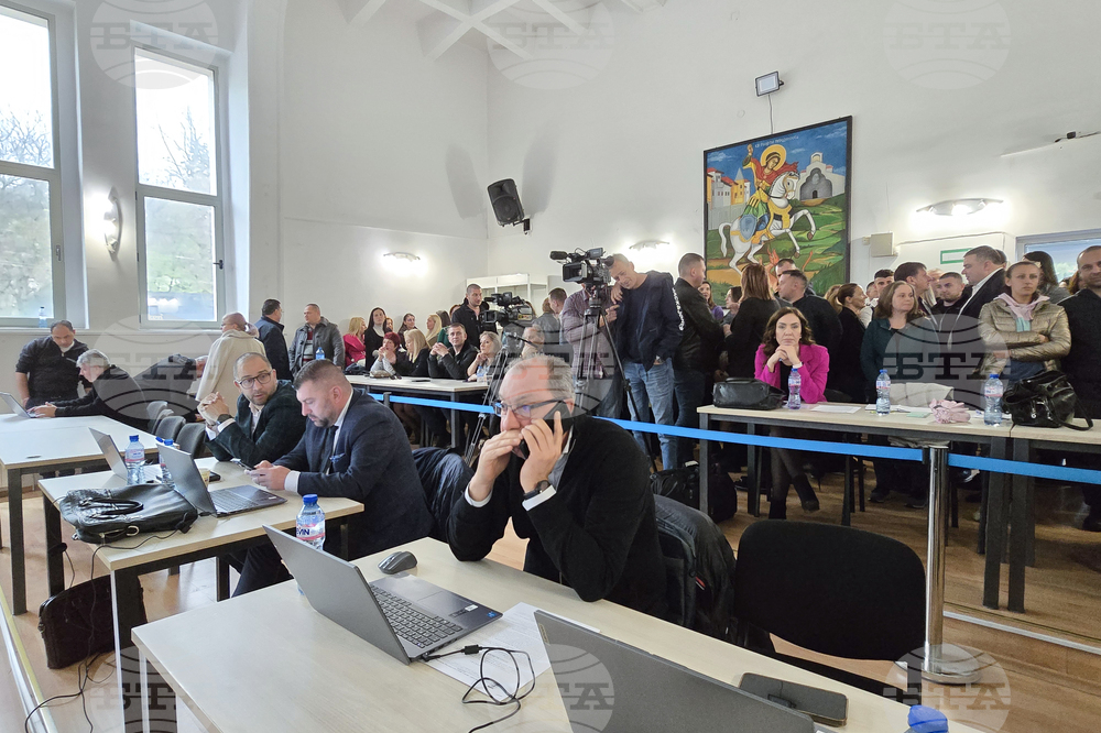 Петрич - Протест на родители срещу въвеждането на нова система за прием на първокласници