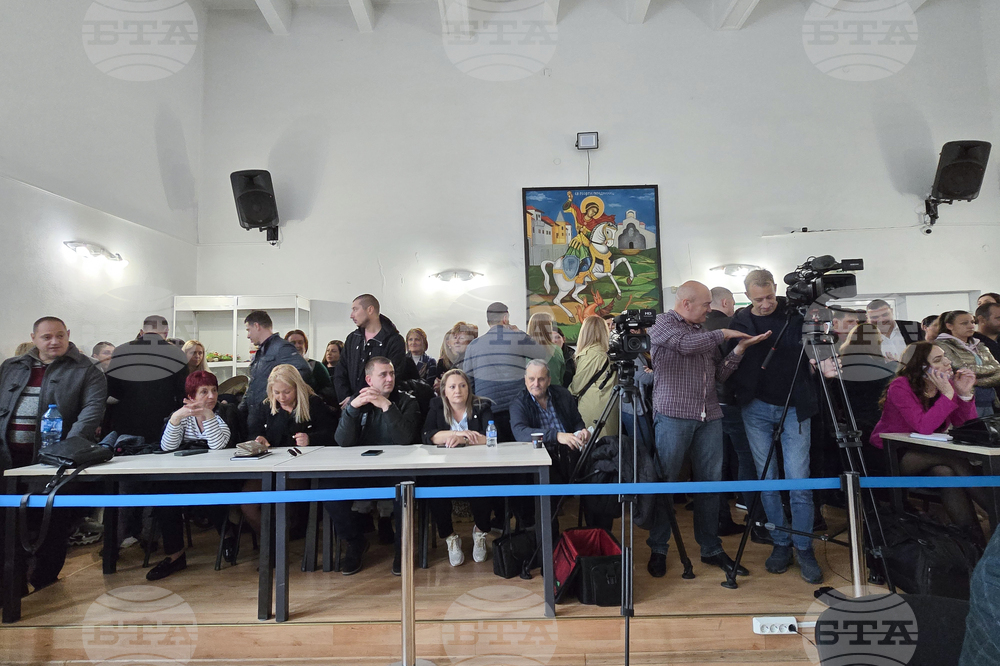 Петрич - Протест на родители срещу въвеждането на нова система за прием на първокласници