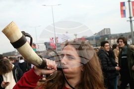 Сърбия - магистрала - ученици - блокада