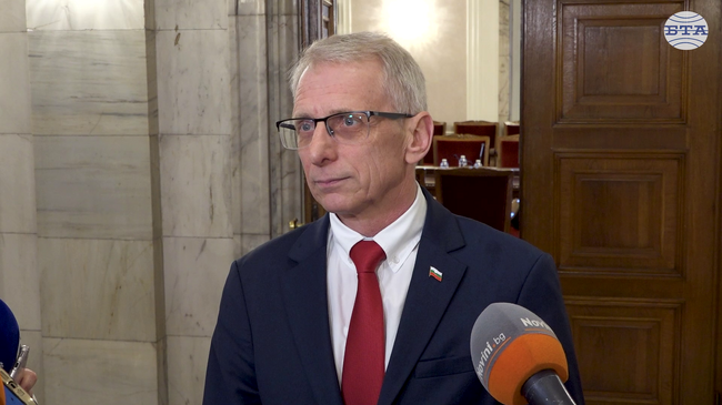 Очаквам вотът на недоверие да не мине, каза Николай Денков от "Продължаваме промяната - Демократична България"