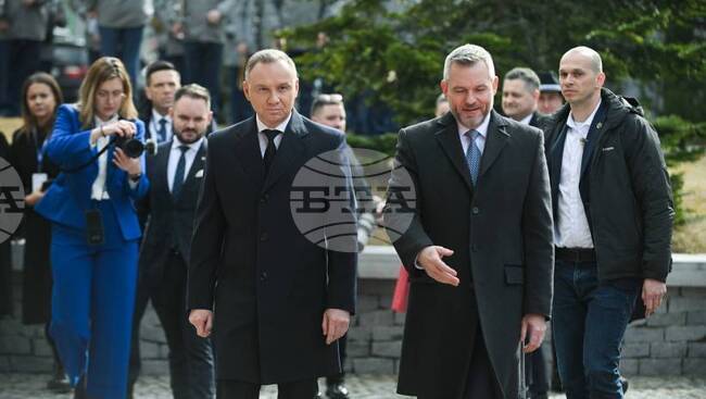 ПАП: Президентите на Полша и Словакия обсъдиха сигурността и военното сътрудничество