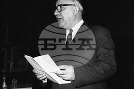 Проф. Георги Богданов - художник живописец и педагог