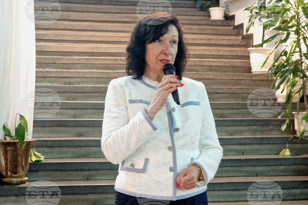 Велико Търново - Георги Тошев - книга и филм, посветени на Невена Коканова - представяне