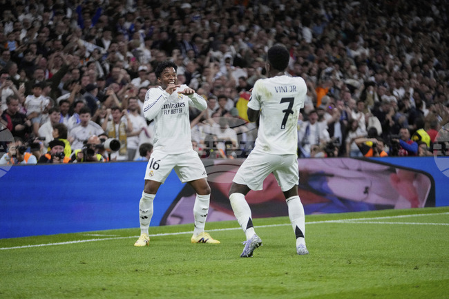 Олимпик Лион взе под наем нападателя на Реал Мадрид Ендрик