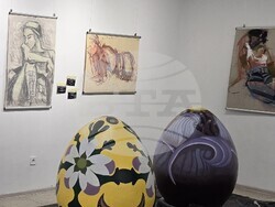 Сливен - конкурсът за изографисване на Великденско яйце