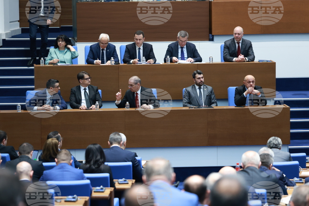 Parliament Debates No-Confidence Motion against Zhelyazkov Cabinet