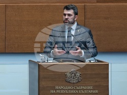 Народно събрание - заседание - вот на недоверие - дебати