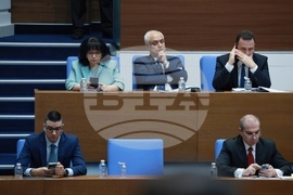 Народно събрание - заседание - вот на недоверие - дебати