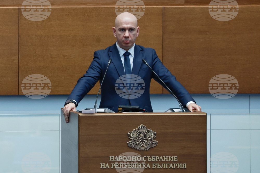 Народно събрание - заседание - вот на недоверие - дебати