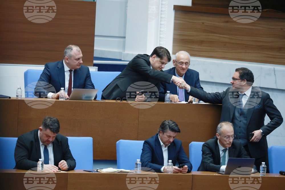 Народно събрание - заседание - вот на недоверие - дебати