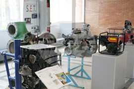 Румъния - Национален университет за наука и технологии „Политехника“ Букурещ - български студенти - посещение