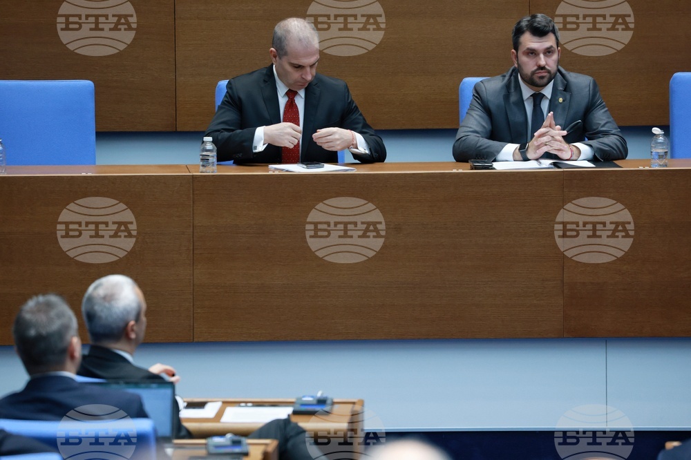 Народно събрание - заседание - вот на недоверие - дебати