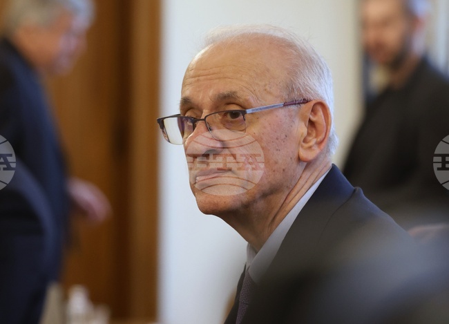 Министър Силви Кирилов и ръководството на синдикат "Защита" обсъдиха проблеми в здравеопазването