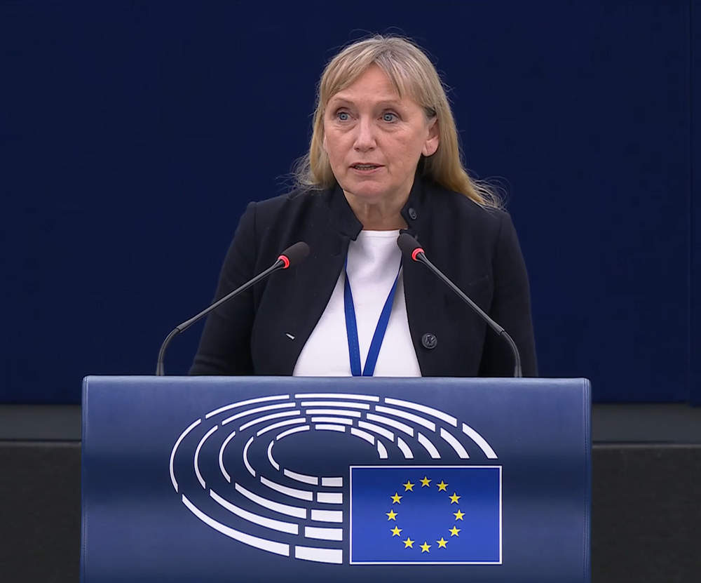 Снимка: Елена Йончева – евродепутат 