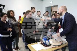 Румъния - Национален университет за наука и технологии „Политехника“ Букурещ - български студенти - посещение