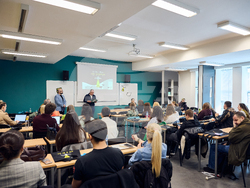 Първата НПО Академия в НБУ вдъхнови студентите да бъдат активни граждани