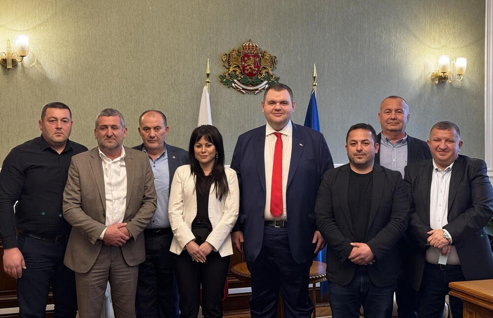 Three Mayors in Dogan’s Democracy, Rights and Freedoms Stronghold Switch Allegiances, Join MRF – New Beginning